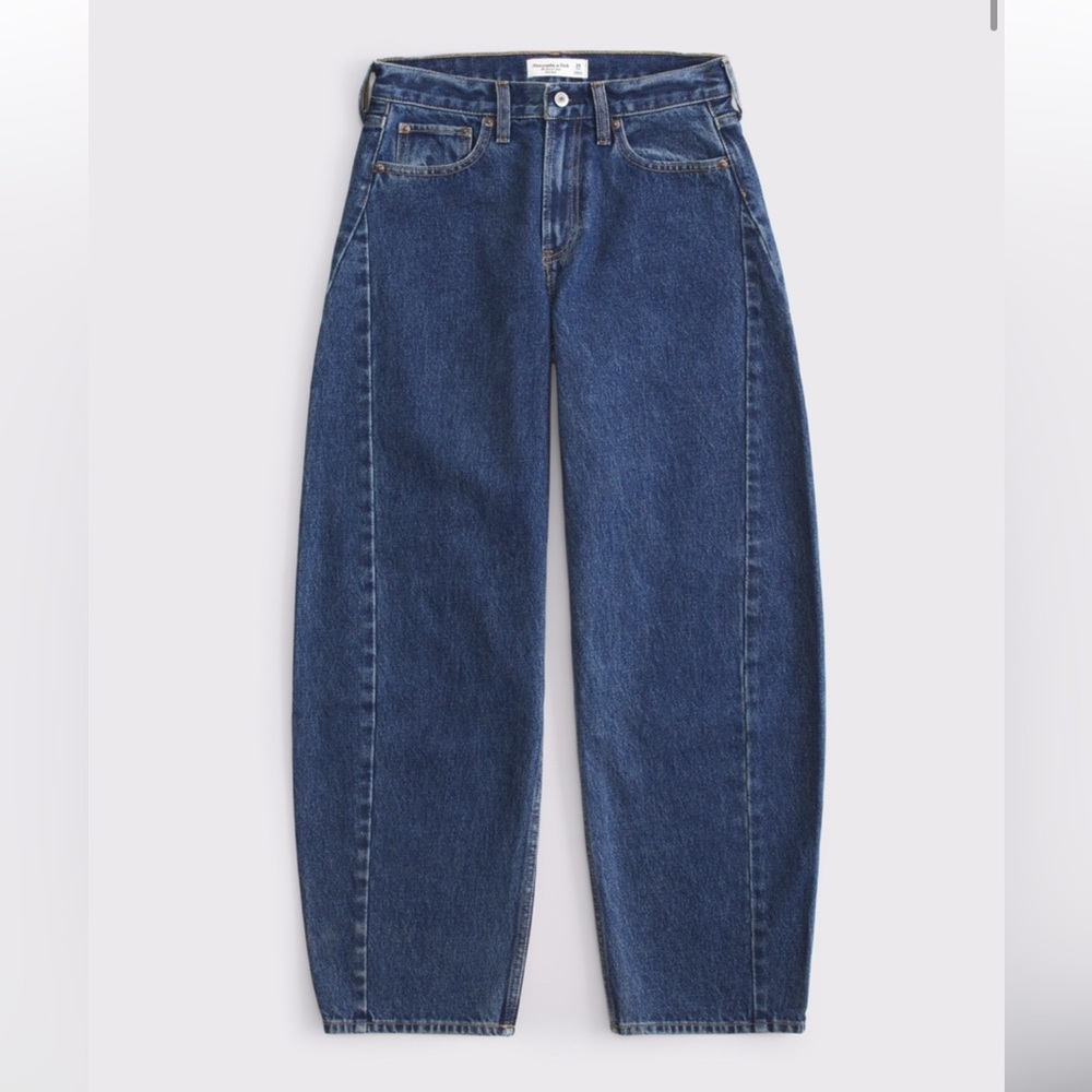 NWT Abercrombie Barrel Jean